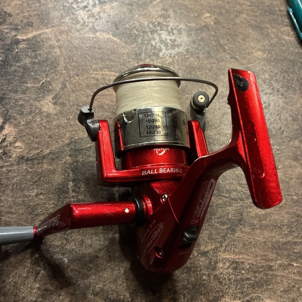 shakespeare fishing reel spectrum big water SP5155 Red working Spin Cast